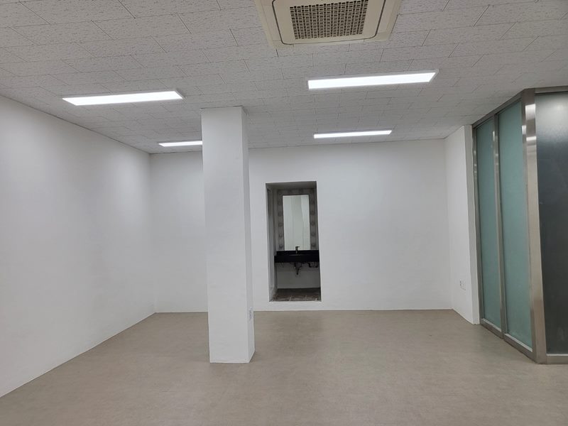 역곡역 바닥 샌딩·에폭시 제거 및 천장 텍스 원상복구
